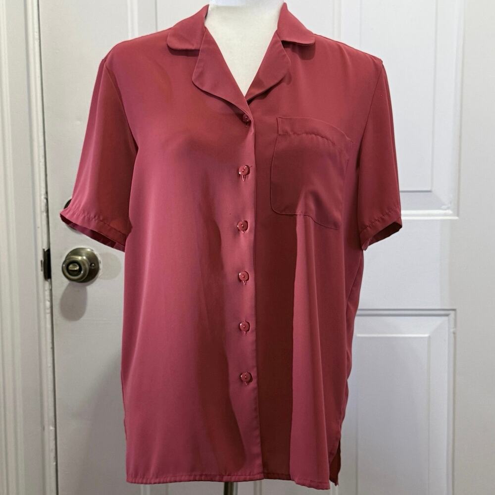 Anna & Frank Small ladies short sleeve button up blouse Silky polyester Soft red